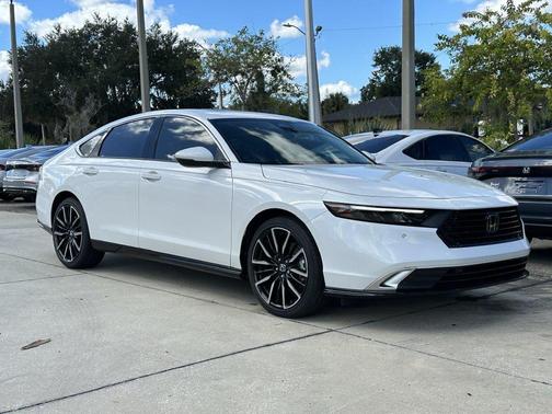 Platinum White Pearl 2026 Honda Accord Hybrid Touring