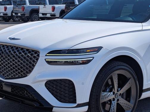 2023 Genesis GV70 2.5T