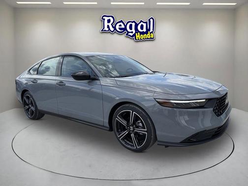 Urban Gray Pearl 2026 Honda Accord SE