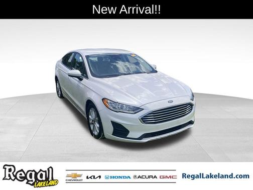 2020 Ford Fusion SE