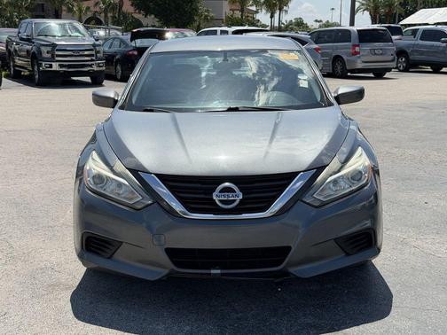 Gun Metallic 2016 Nissan Altima 2.5 S