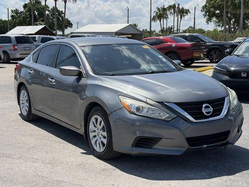 Gun Metallic 2016 Nissan Altima 2.5 S