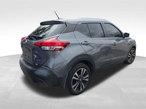 2019 Nissan Kicks SV