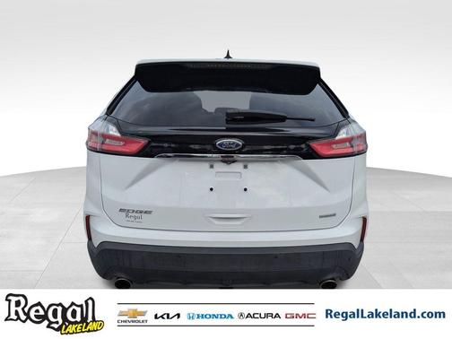 2020 Ford Edge SE