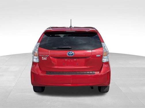 2013 Toyota Prius v Five