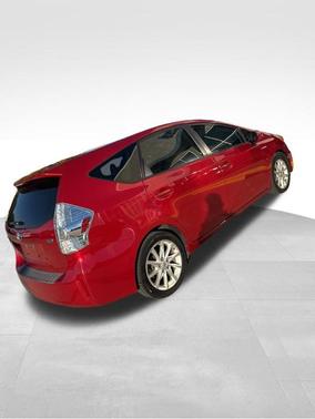 2013 Toyota Prius v Five