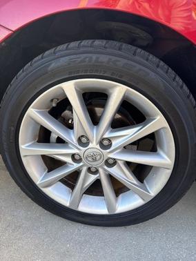 2013 Toyota Prius v Five