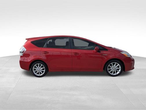 2013 Toyota Prius v Five