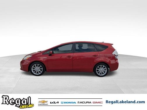 2013 Toyota Prius v Five