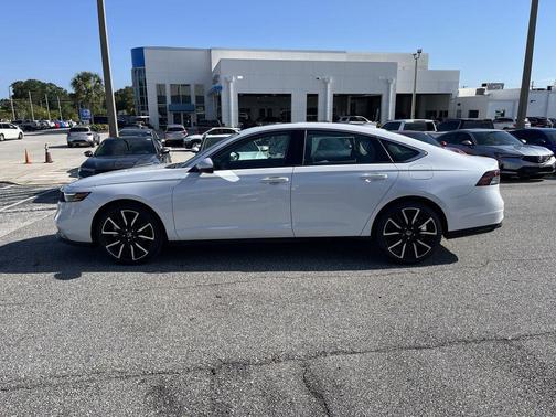 2025 Honda Accord Hybrid Touring