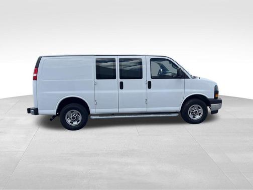2022 GMC Savana 2500 Work Van