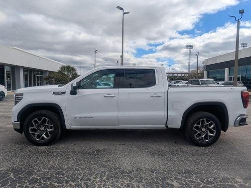 Summit White 2023 GMC Sierra 1500 SLT