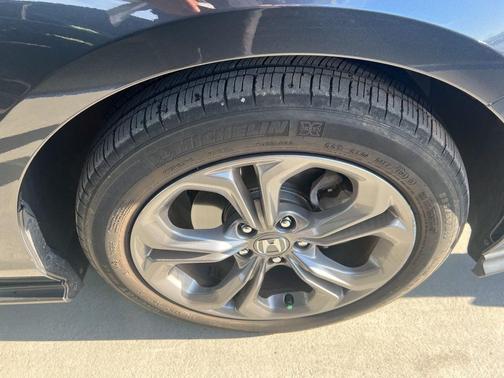 Meteorite Gray Metallic 2024 Honda Accord EX