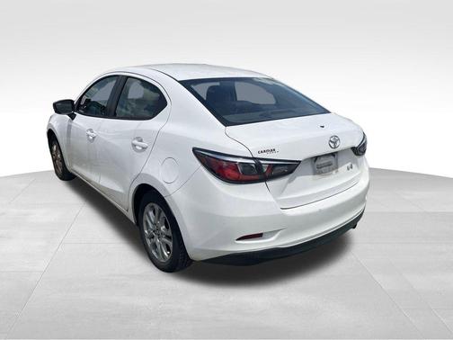 2017 Toyota Yaris iA Base
