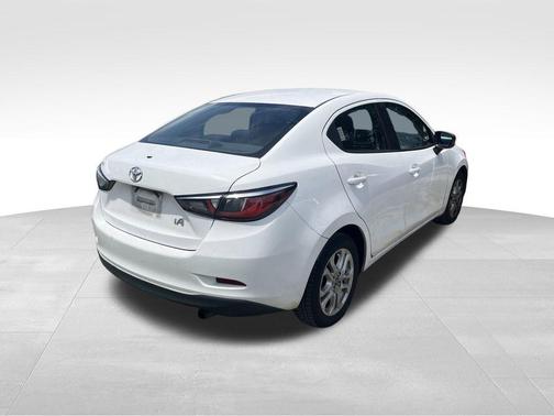 2017 Toyota Yaris iA Base