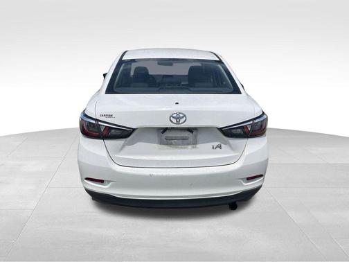 2017 Toyota Yaris iA Base