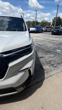 White 2024 Honda Pilot Touring