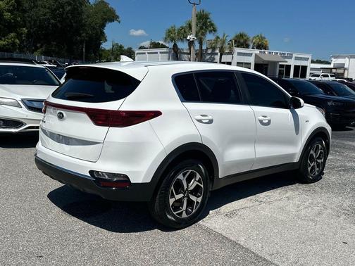 Clear White 2020 Kia Sportage LX