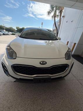 Clear White 2020 Kia Sportage LX
