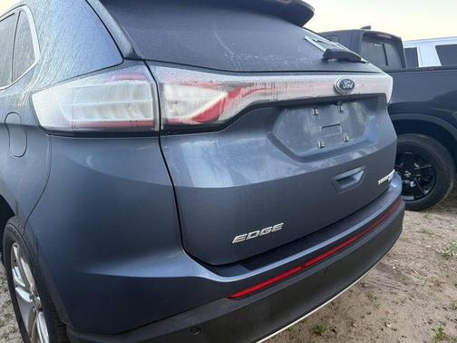Blue 2018 Ford Edge Titanium