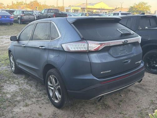 Blue 2018 Ford Edge Titanium