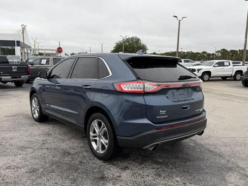 Blue 2018 Ford Edge Titanium