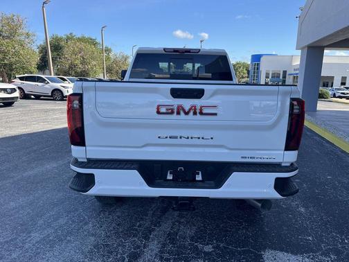 2025 GMC Sierra 2500 Denali
