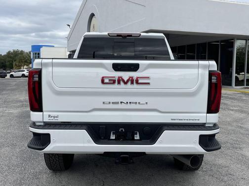 2025 GMC Sierra 2500 Denali