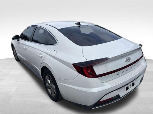 2021 Hyundai SONATA SE