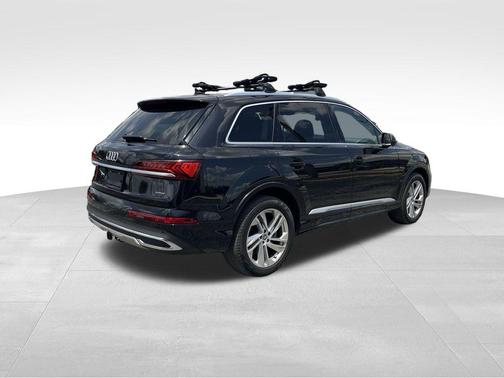 2020 Audi Q7 55 Premium Plus
