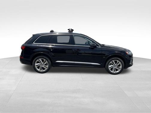 2020 Audi Q7 55 Premium Plus