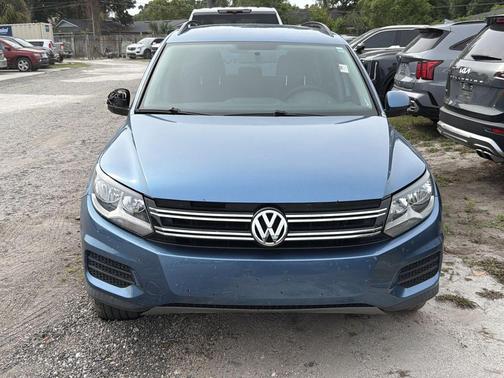 Pacific Blue 2018 Volkswagen Tiguan Limited 2.0T