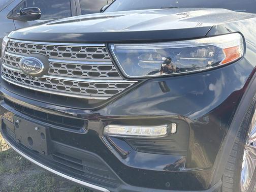 Black Metallic 2020 Ford Explorer Limited