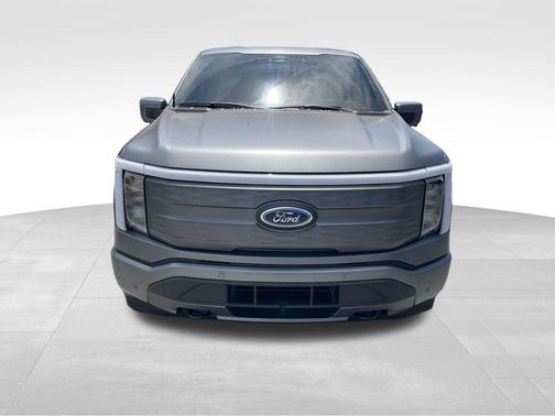 2022 Ford F-150 Lightning LARIAT
