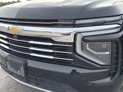 Black 2025 Chevrolet Suburban LT