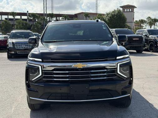 Black 2025 Chevrolet Suburban LT