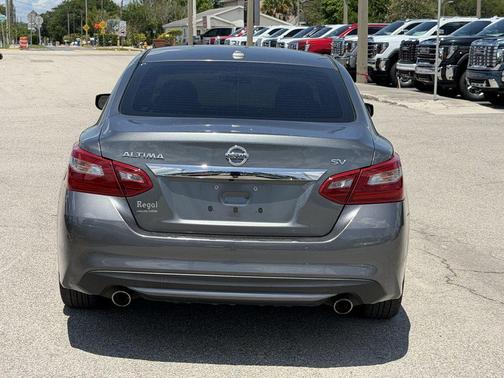 Gun Metallic 2018 Nissan Altima 2.5 SV