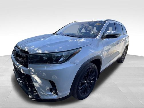 2019 Toyota Highlander 