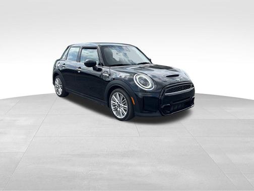 2024 MINI Hardtop Cooper S