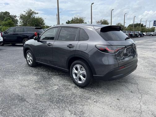 2025 Honda HR-V LX