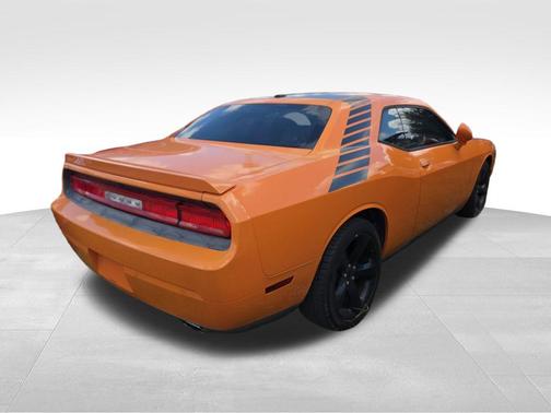 2014 Dodge Challenger SXT