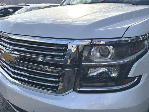 Iridescent Pearl Tricoat 2019 Chevrolet Tahoe Premier