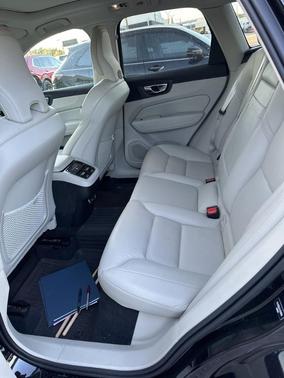 2020 Volvo XC60 T5 Inscription