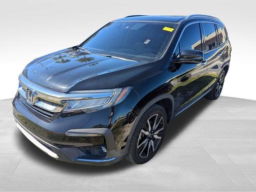 2022 Honda Pilot Touring 8-Passenger