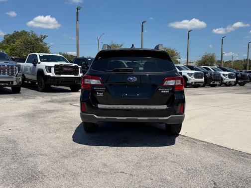 Crystal Black Silica 2016 Subaru Outback 2.5i Premium