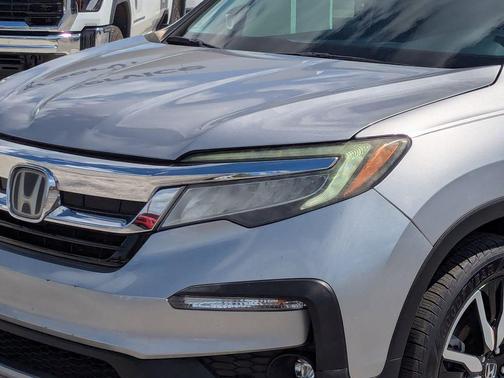 2019 Honda Pilot Touring 8-Passenger