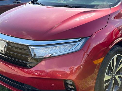 Radiant Red Metallic II 2024 Honda Odyssey Touring