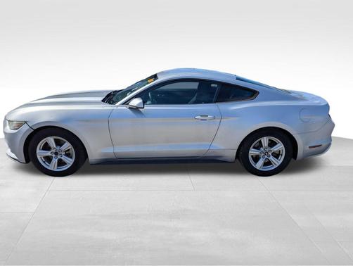 2017 Ford Mustang V6