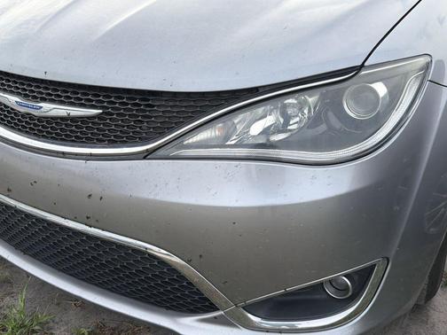 Billet Silver Metallic Clearcoat 2019 Chrysler Pacifica Touring-L