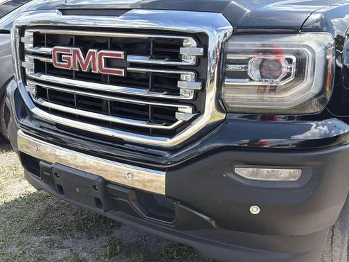 Onyx Black 2018 GMC Sierra 1500 SLT
